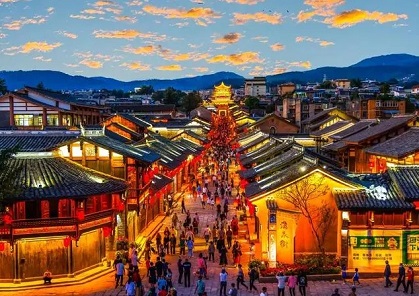 四川彝族大凉山旅游